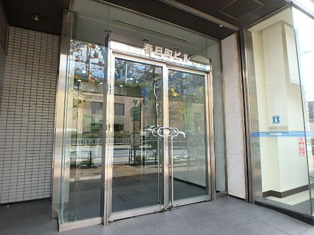 春日町ビルエントランス②