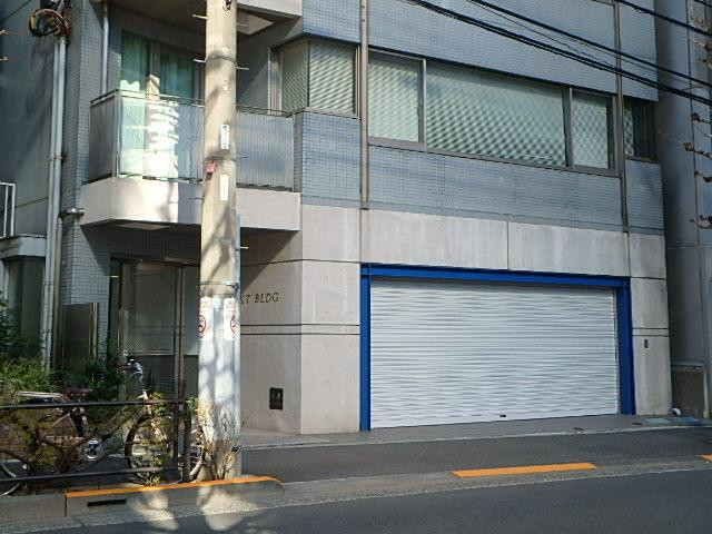 ＫＴビルエントランス①
