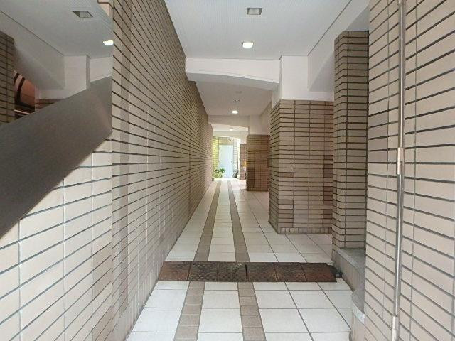 ホール①