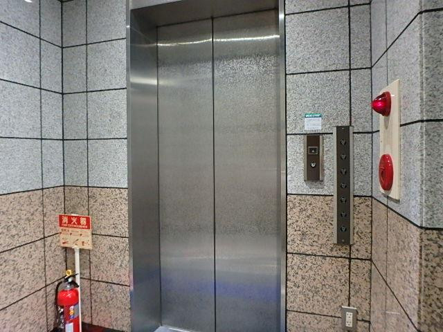 ホール②