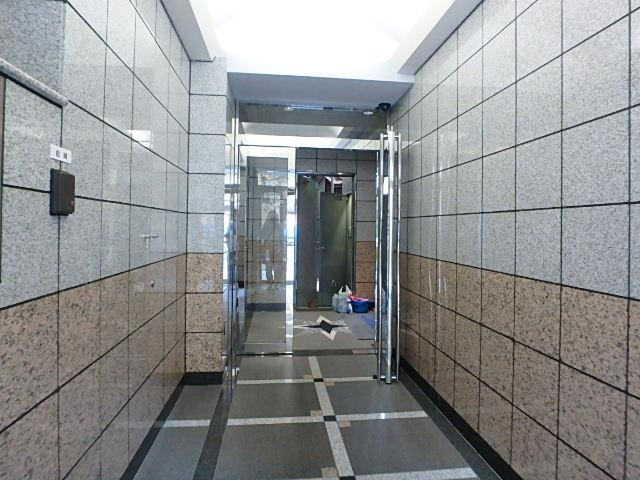 ホール①
