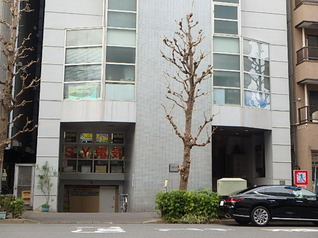 ＮＥＯＳ（ネオス）ビルエントランス①