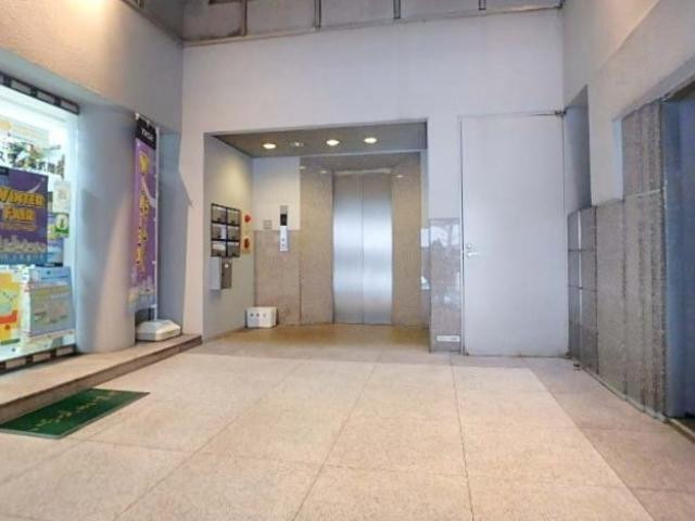 ＮＥＯＳ（ネオス）ビルホール①