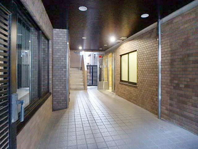 天野ビル新館ホール①