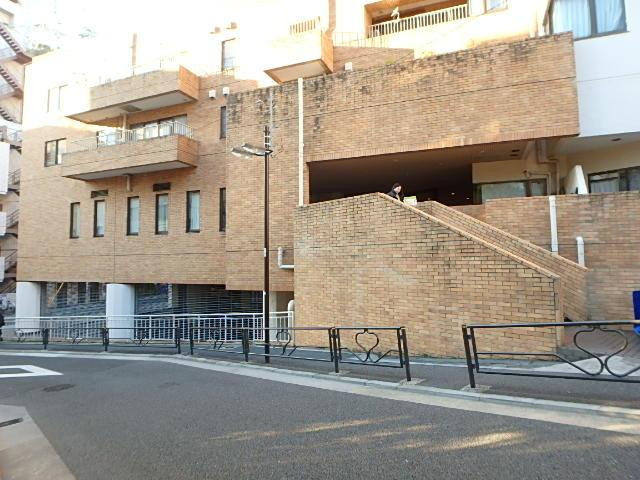 宝生ビルエントランス①