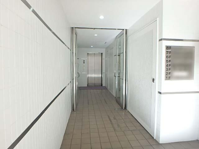 玉屋ビルエントランス②