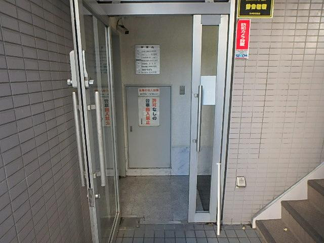 小倉ビルエントランス③