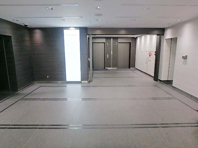 ホール①