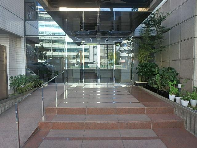 サイテックビルエントランス②