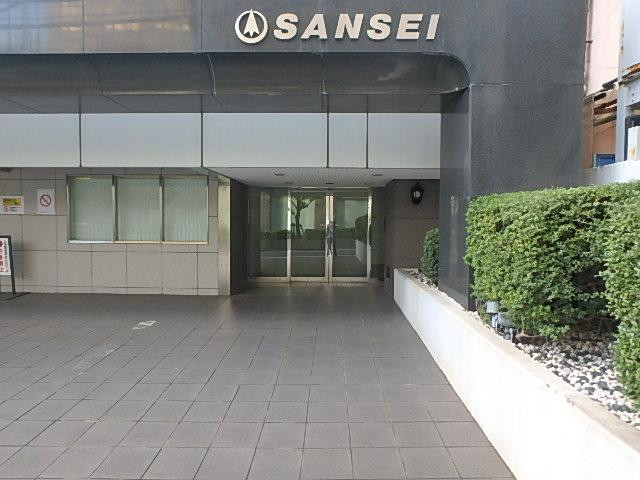 三成東京本社ビルエントランス②