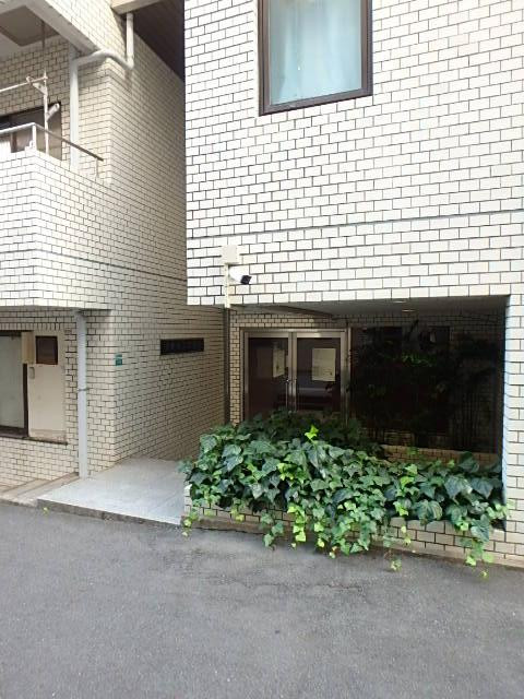 プチモンド目白エントランス①