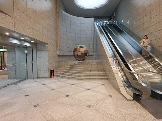 メトロポリタンプラザホール①