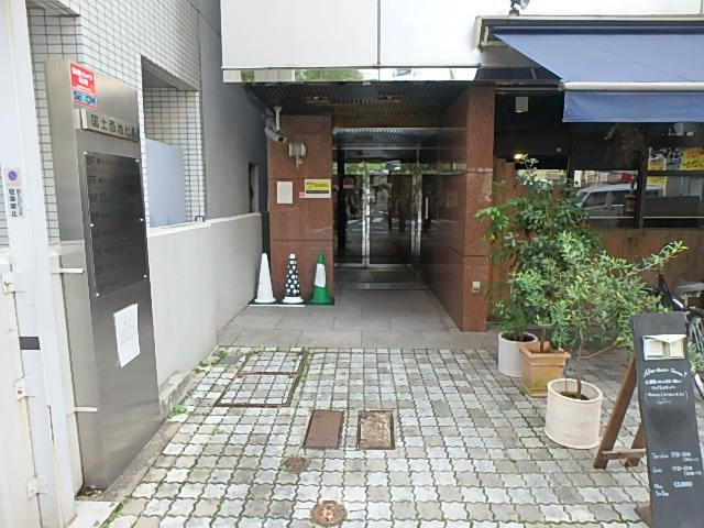 国土西池ビルエントランス②