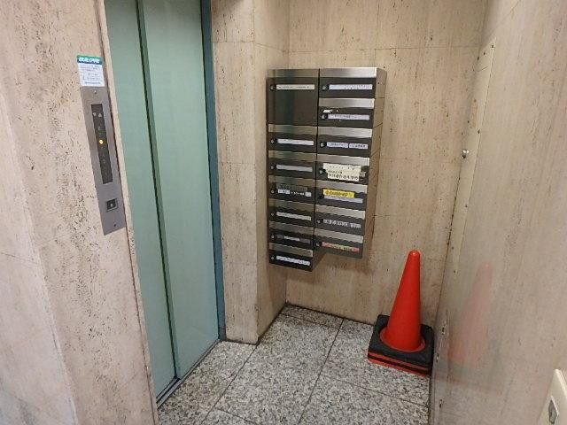 白井ビルホール②
