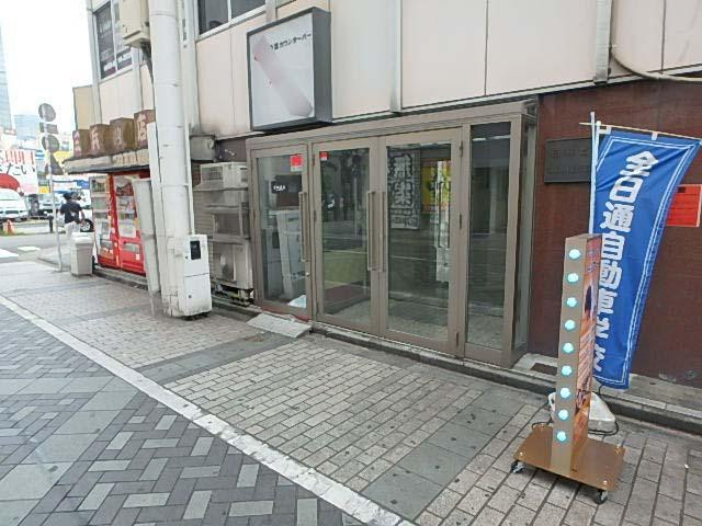 白井ビルエントランス①