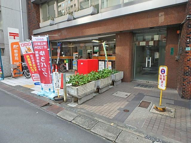 丸栄ビルエントランス①