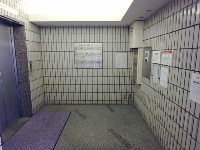 池袋ツルミビルホール①