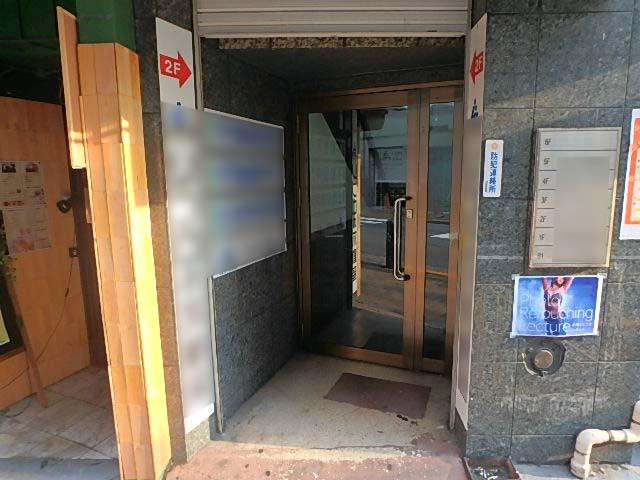 青井ビルエントランス②