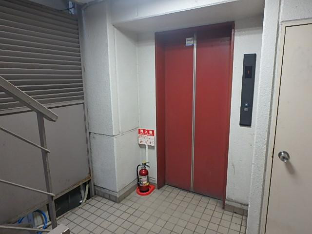 すやまビルホール②