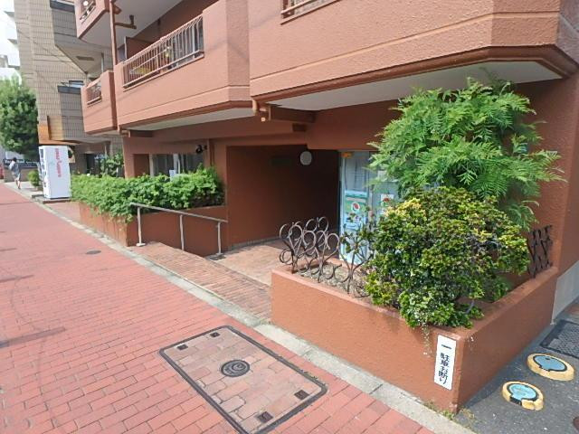 マンションセントポールエントランス①