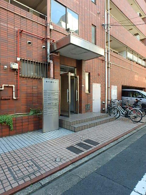 旭本館ビルエントランス①