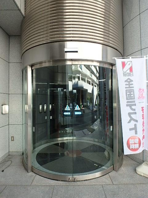 中野ビルエントランス③