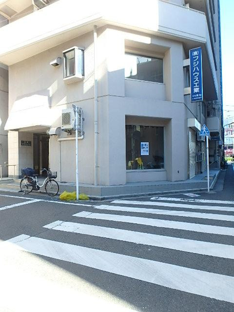 サマリヤマンションエントランス①