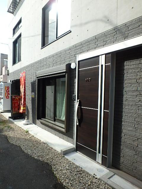 興和ビルエントランス①