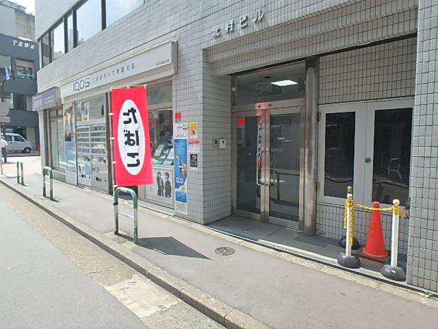 北村ビルエントランス①