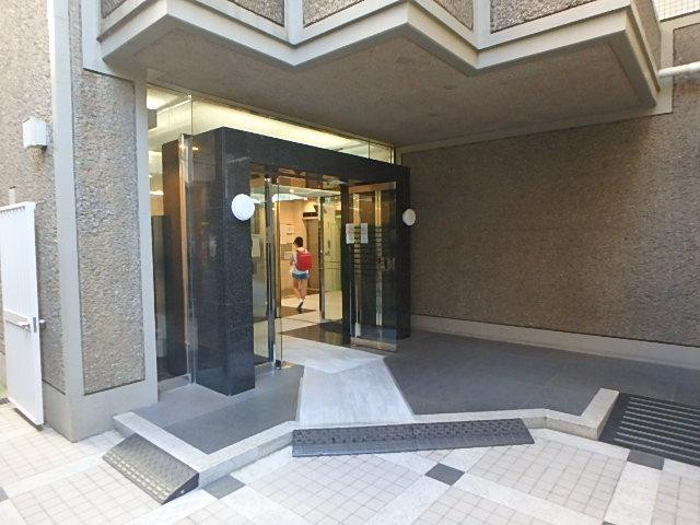 エントランス②