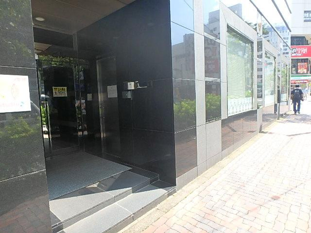 キウレイコンビルエントランス①