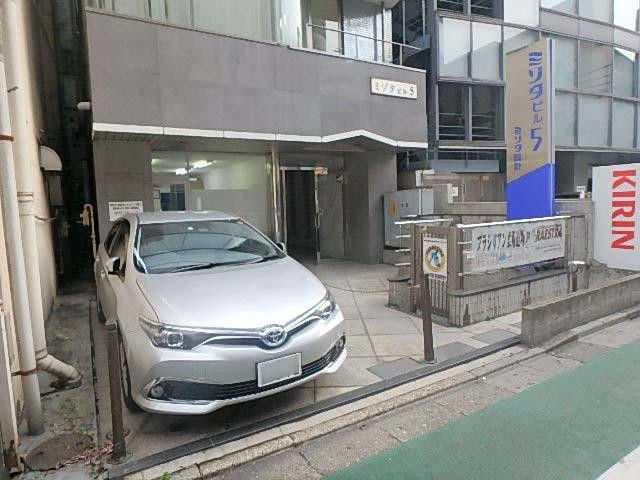 ミゾタビル５エントランス①