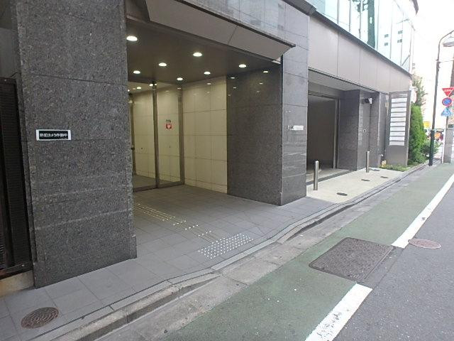 エントランス①