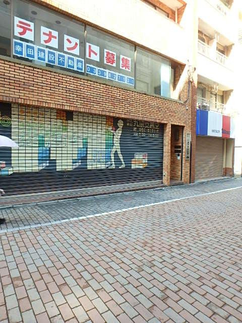 丸信第一ビルエントランス①