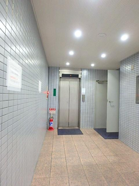 オガタビルホール②