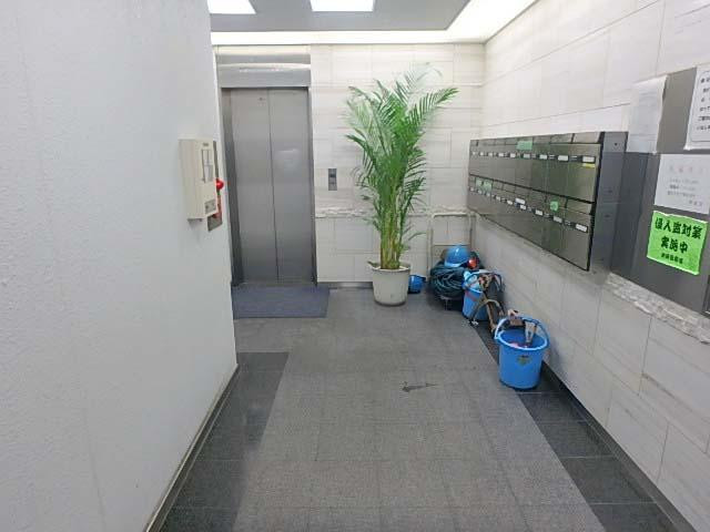 池袋イースタンビルホール①