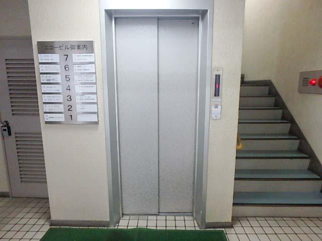 ホール③