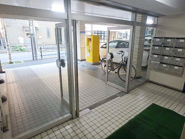 ホール④