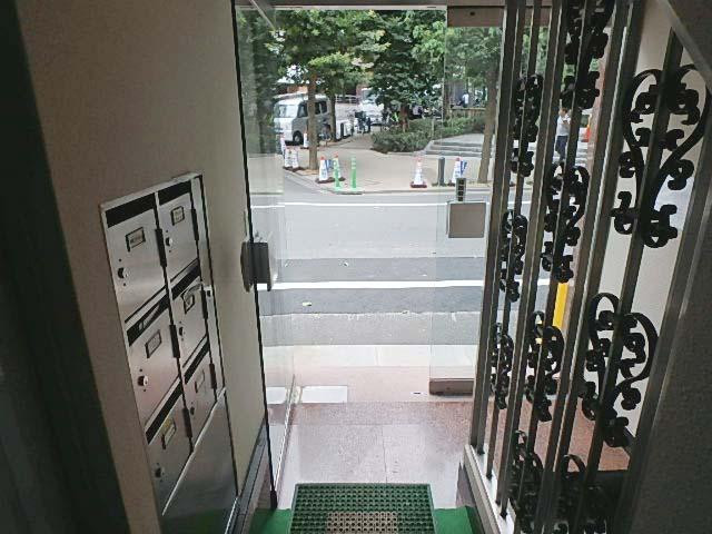 ホール③