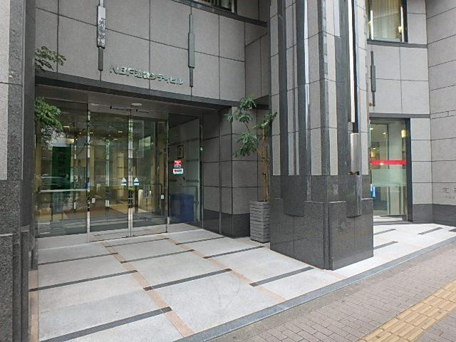ＮＢＦ池袋シティビルエントランス①