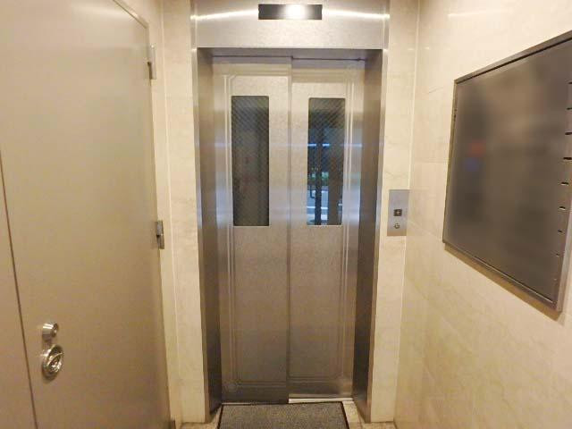 ホール②