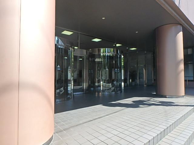 エントランス②