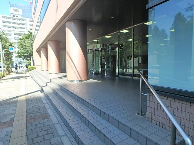 エントランス①