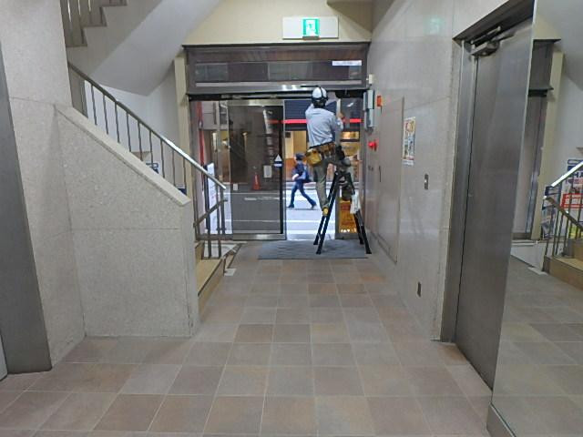 城北自動車会館ビルホール③