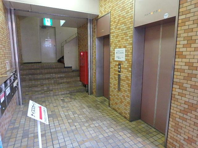 サン・ソウゴ池袋ビルホール②
