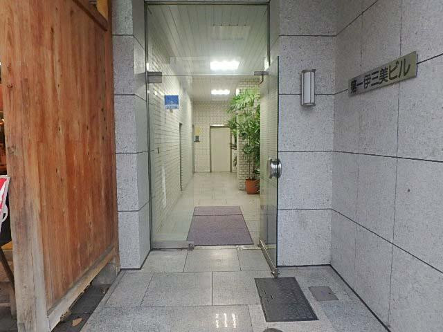 エントランス②