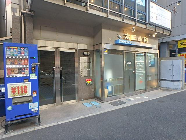 サンシャイン・サイドエントランス①