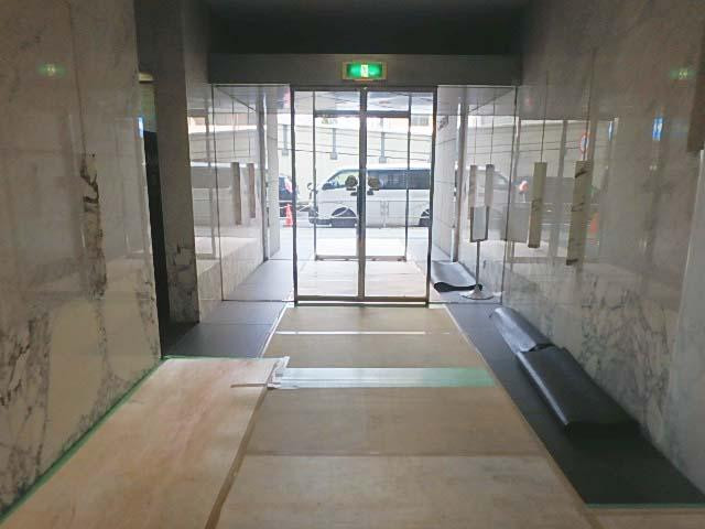 ホール③