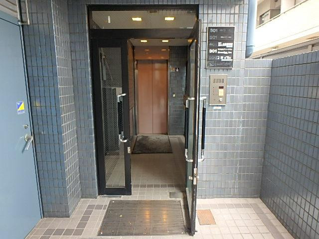 寺岡ビルエントランス③