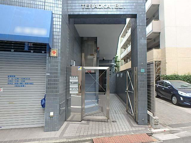 寺岡ビルエントランス②
